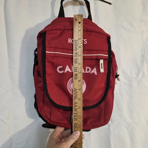 Roots Canada Olympic Red Crossbody Sling Bag Unisex - Picture 10 of 13